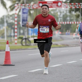 Runner Photo 8379553