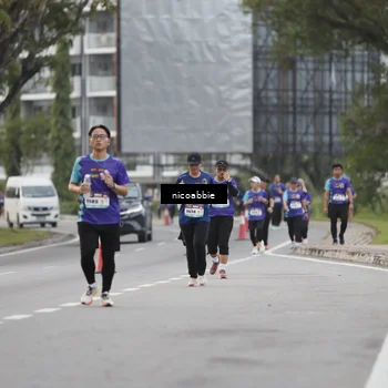 Runner Photo 8379641