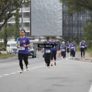 Runner Photo 8379643