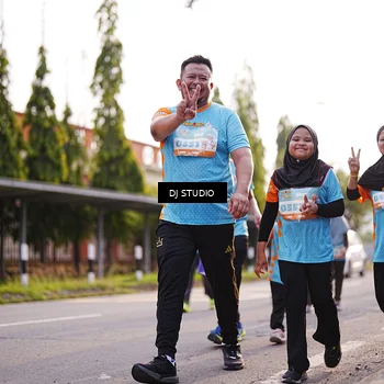 Runner Photo 8379673
