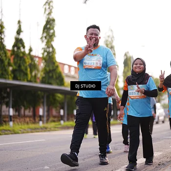 Runner Photo 8379676