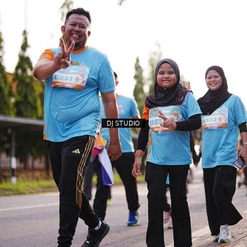 Runner Photo 8379698