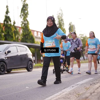 Runner Photo 8379738
