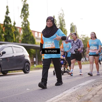 Runner Photo 8379741