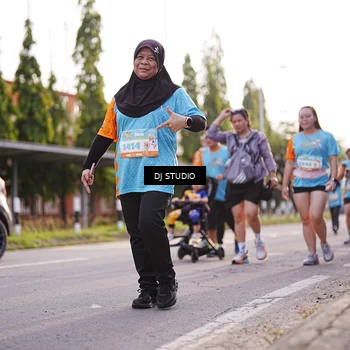 Runner Photo 8379745