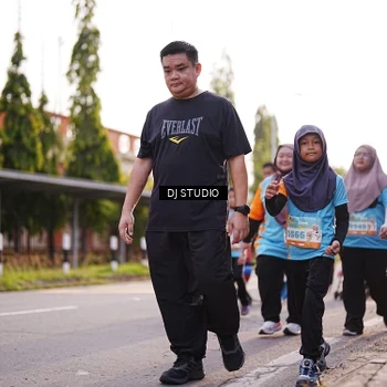 Runner Photo 8379844