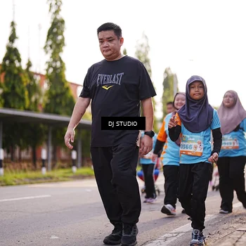Runner Photo 8379845