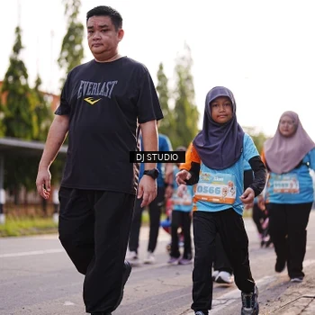 Runner Photo 8379855