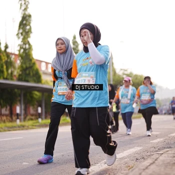 Runner Photo 8380111