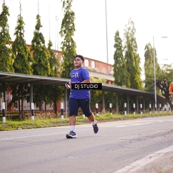 Runner Photo 8380153