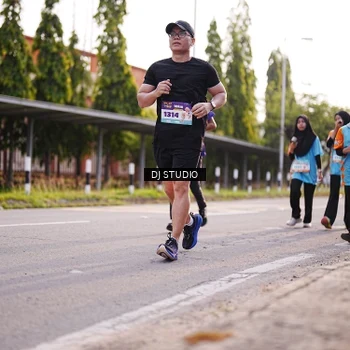 Runner Photo 8380205