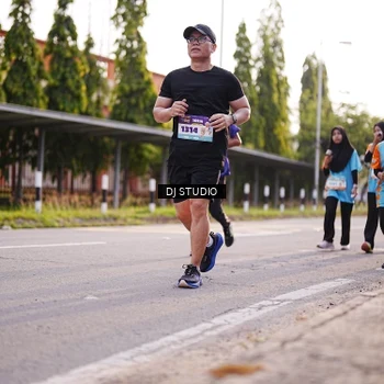 Runner Photo 8380224