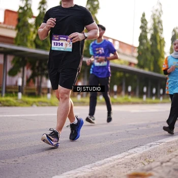 Runner Photo 8380247