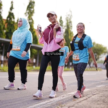 Runner Photo 8380281