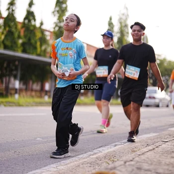 Runner Photo 8380342