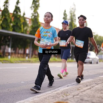 Runner Photo 8380343