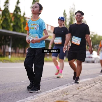 Runner Photo 8380344