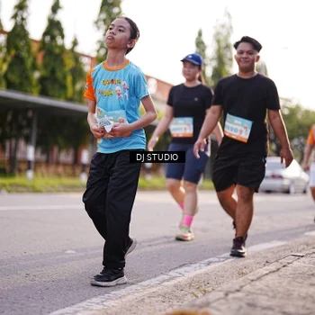 Runner Photo 8380345
