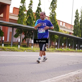 Runner Photo 8380380