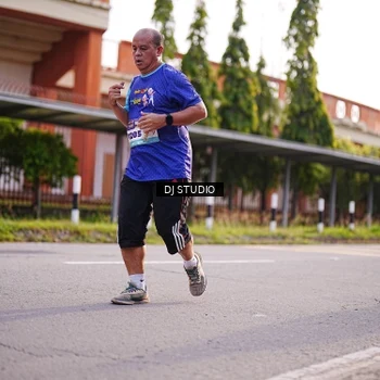 Runner Photo 8380389