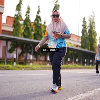 Runner Photo 8380403