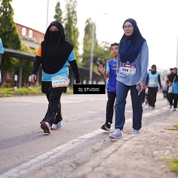 Runner Photo 8380421