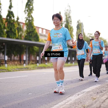 Runner Photo 8380533