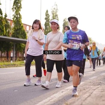 Runner Photo 8380729