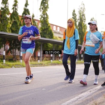 Runner Photo 8380758