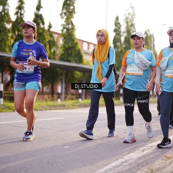 Runner Photo 8380759