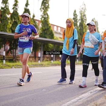 Runner Photo 8380799