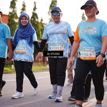 Runner Photo 8381002