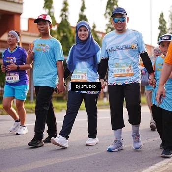 Runner Photo 8381003