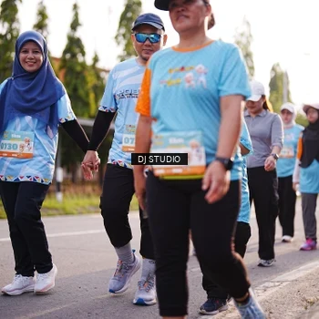 Runner Photo 8381009