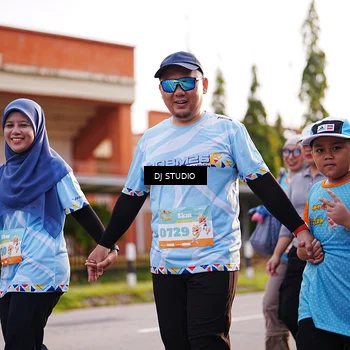 Runner Photo 8381012