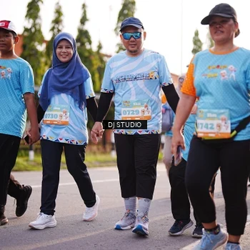 Runner Photo 8381013
