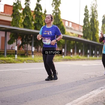 Runner Photo 8381071