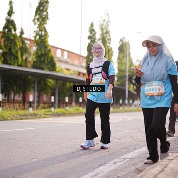Runner Photo 8381075