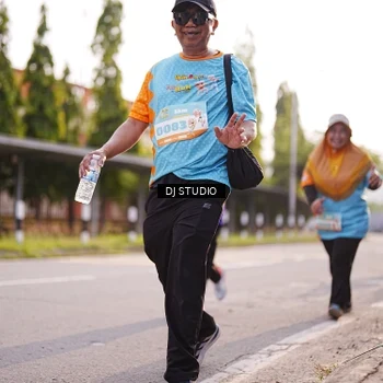 Runner Photo 8381115