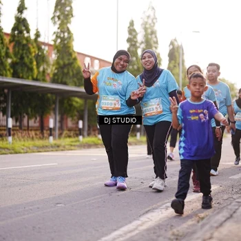 Runner Photo 8381201