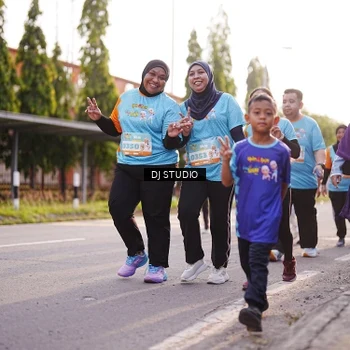 Runner Photo 8381210