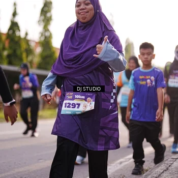 Runner Photo 8381242