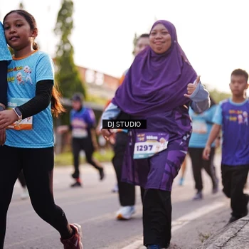 Runner Photo 8381243