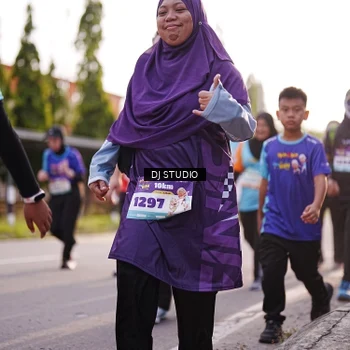 Runner Photo 8381244