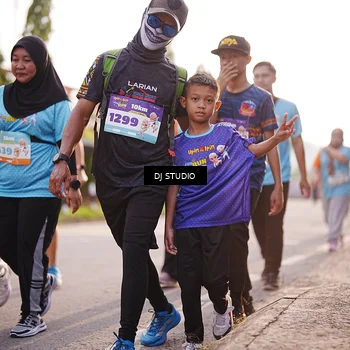 Runner Photo 8381273