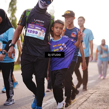 Runner Photo 8381275