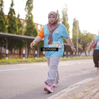 Runner Photo 8381300