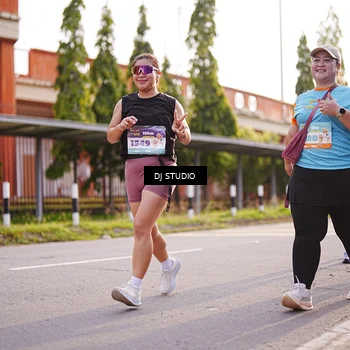 Runner Photo 8381326