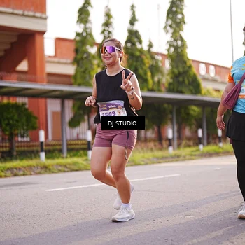 Runner Photo 8381331