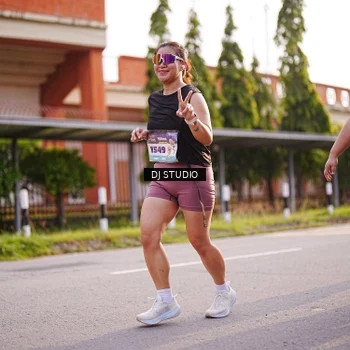 Runner Photo 8381339